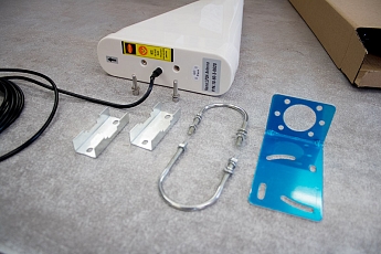 Antenna LTE Pole Mount XL7025, 698-2700 MHz, 15 dBi, SMA(m), RG58U/5m