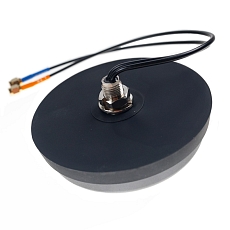 Combined LTE/GNSS mounting antenna